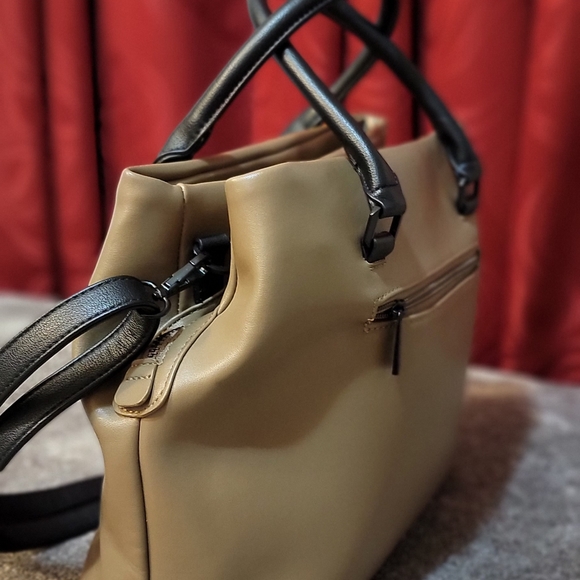 🔥Hot Sale🔥Pixie Mood Taupe Handbag With Cross Body Strap |Like New| - Picture 9 of 16